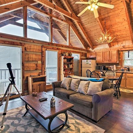 Sevierville Cabin With Private Hot Tub And Fireplace! Екстериор снимка