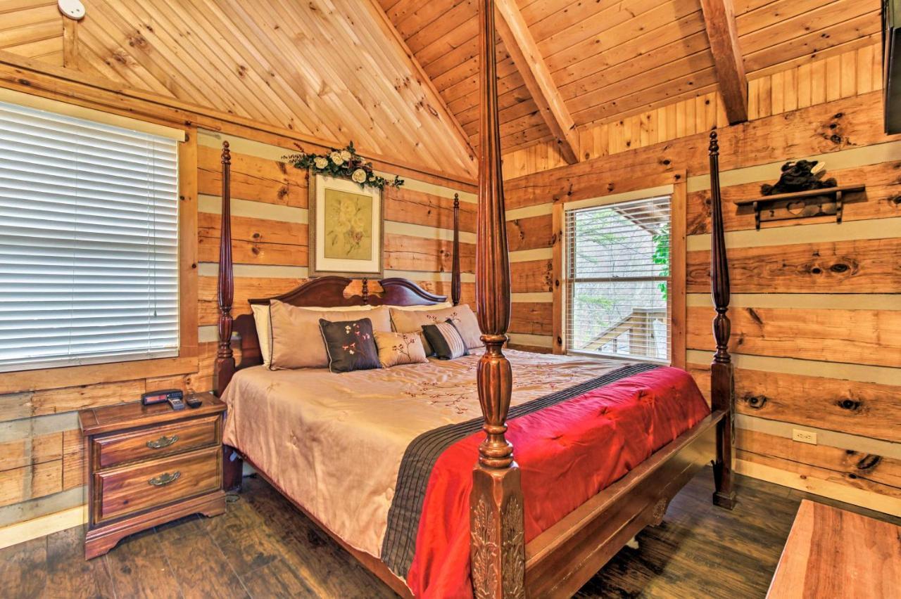 Sevierville Cabin With Private Hot Tub And Fireplace! Екстериор снимка
